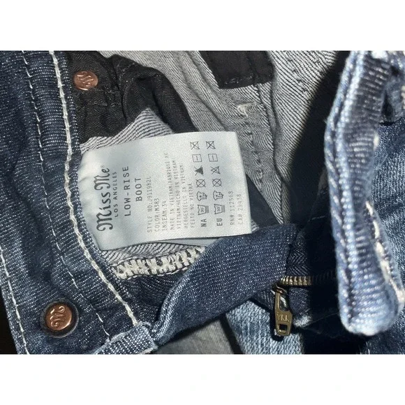 Miss Me Bootcut Jeans Women's 26 Low Rise Rhinestone Pocket Stretch Denim - Picture 3 of 6